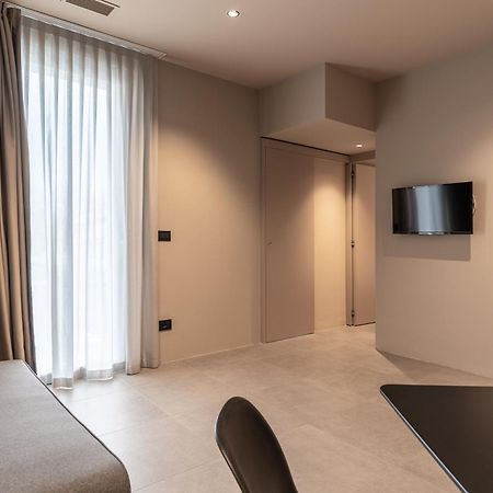 Amare Suite & Apartments Bellaria-Igea Marina Bagian luar foto