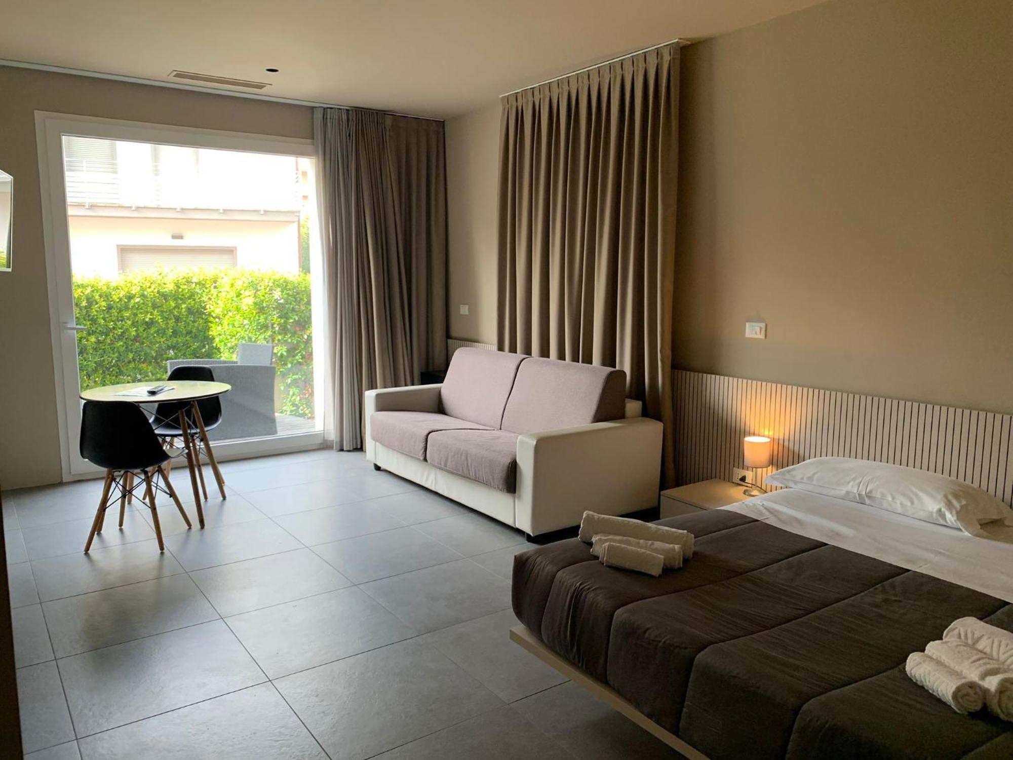 Amare Suite & Apartments Bellaria-Igea Marina Bagian luar foto